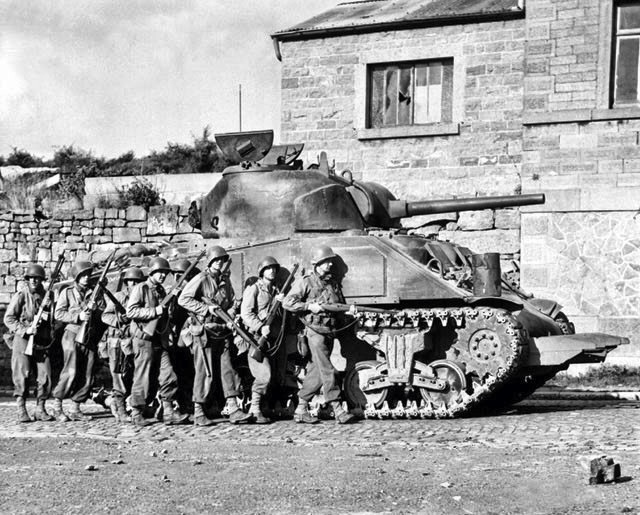 A Review Of Peter R Mansoor s The GI Offensive In Europe The Triumph a-review-of-peter-r-mansoor-s-the-gi-offensive-in-europe-the-triumph